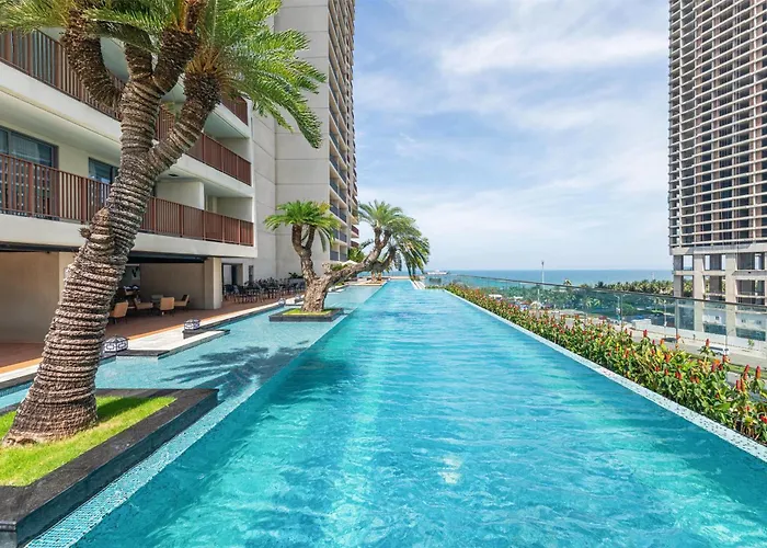 Wyndham Soleil Danang - Free Schedule Airport Shuttle Hotel