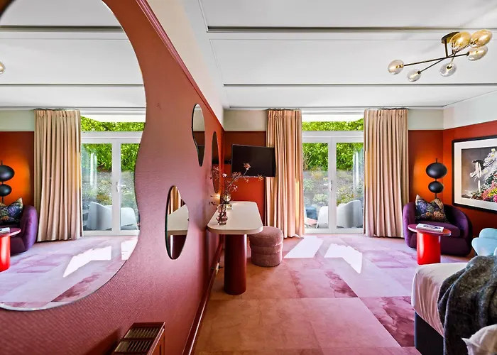 The Central Hotel Queenstown, A Naumi Chapter