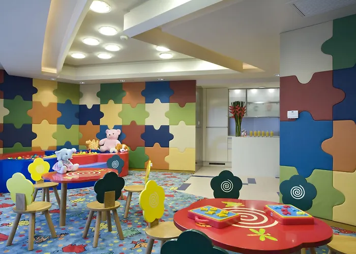 Sheraton Grand Shanghai Pudong Hotel & Residences