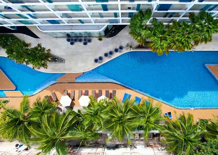 Hotel Baraquda Heeton Pattaya By Compass Hospitality