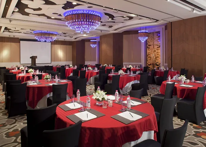 Crowne Plaza New Delhi Okhla By Ihg Hotel