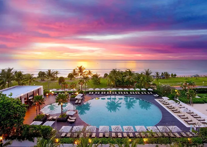 Pullman Phuket Karon Beach Resort