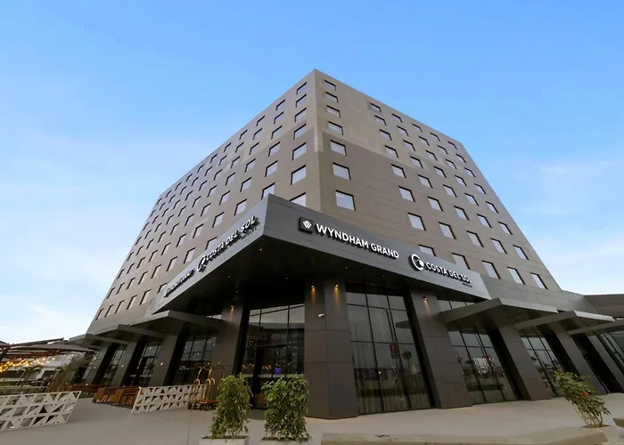 Wyndham Grand Costa Del Sol Lima Airport Hotel