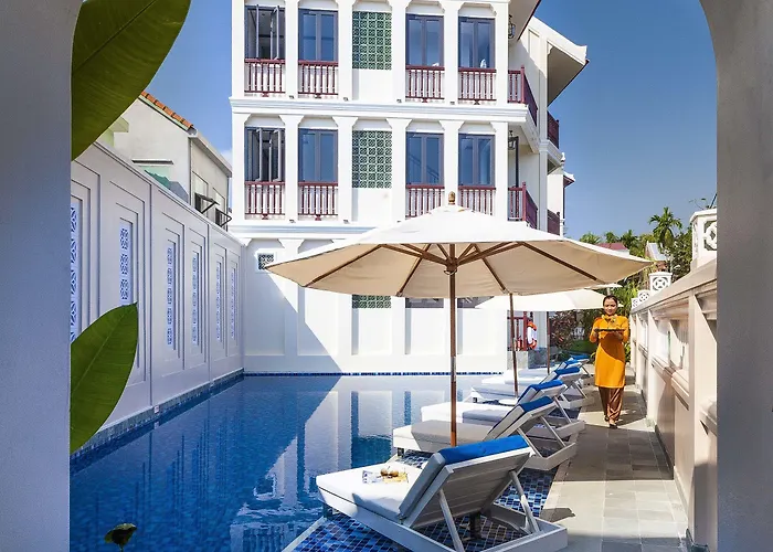 Cozy Central Hoi An Boutique Hotel