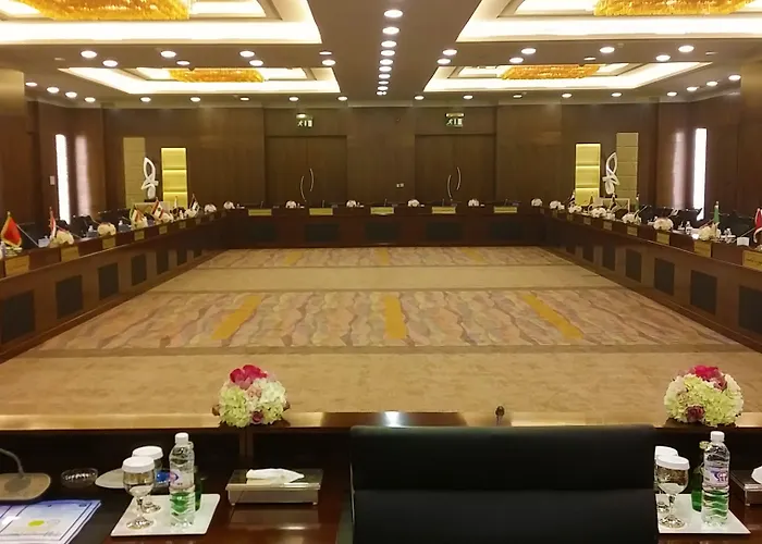 Crowne Plaza Kuwait Al Thuraya City By Ihg Kuwait City