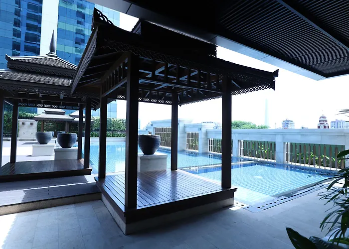 Pullman Yangon Centrepoint Hotel