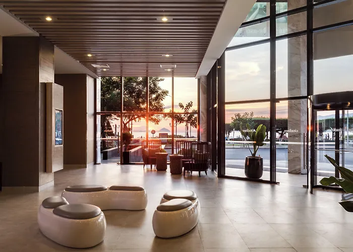 Citadines Bayfront Nha Trang Aparthotel