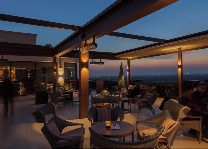 The Oberoi New Delhi Hotel