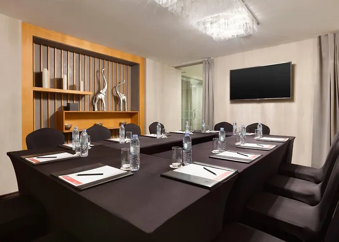 Ramada By Wyndham Downtown Dubai Aparthotel