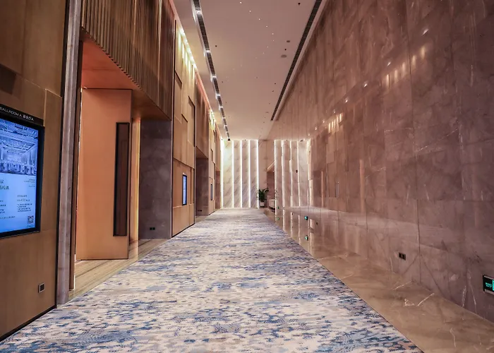 Courtyard By Marriott Shenzhen Bay Hotel