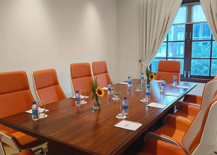 Dlf Club 3 Hotel Gurgaon