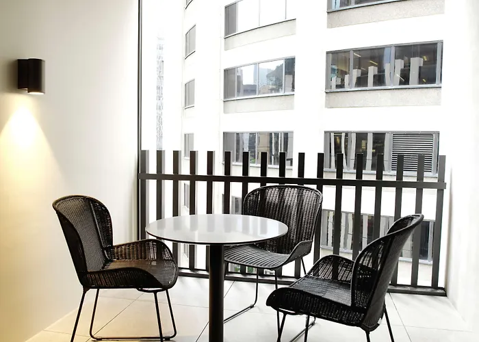 A By Adina Sydney Aparthotel