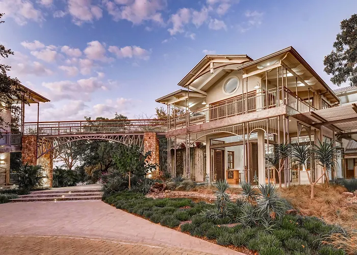 Palm River Hotel Victoria Falls