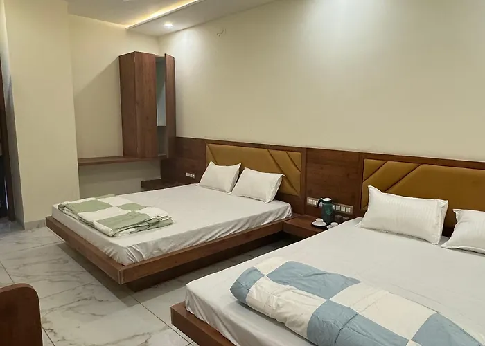 Hotel Prakasham Ujjain