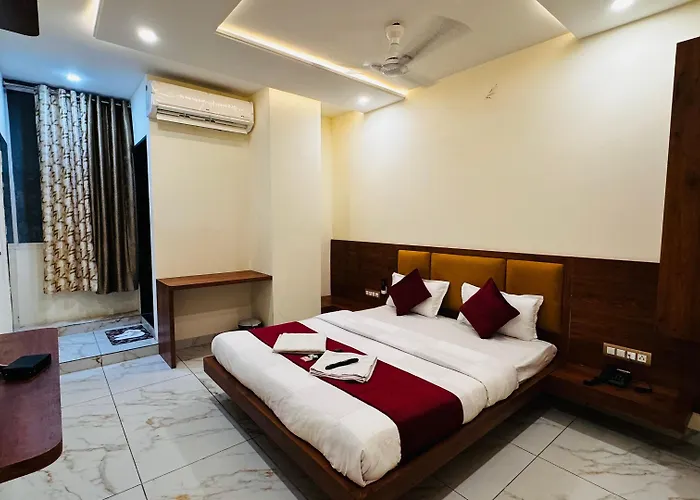 Hotel Prakasham Ujjain