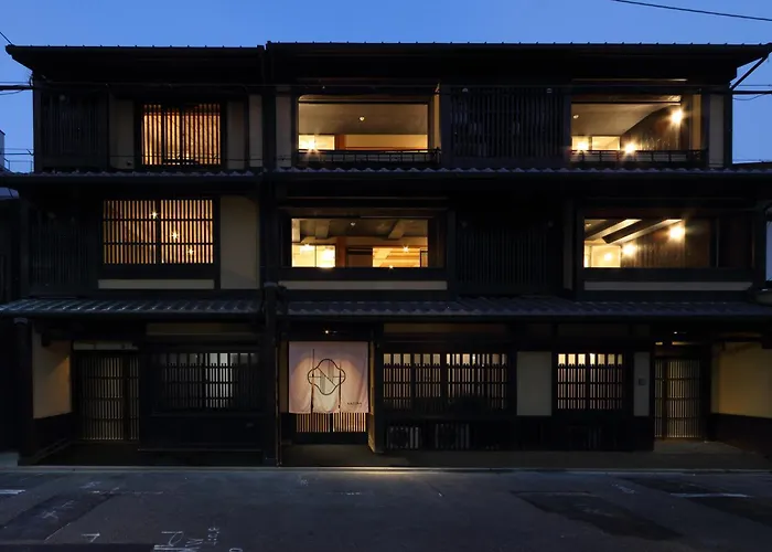 Nazuna Kyoto Nishi Honganji