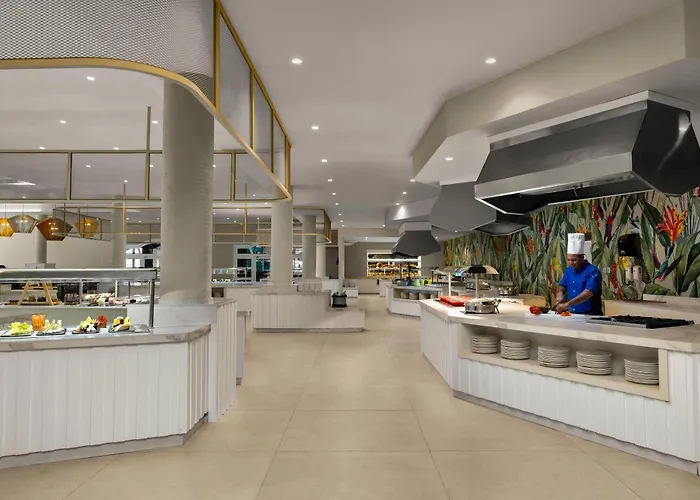 Wyndham Alltra Punta Cana All Inclusive Resort