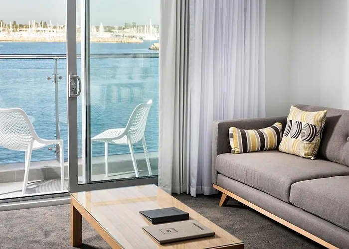 Be. Fremantle Aparthotel
