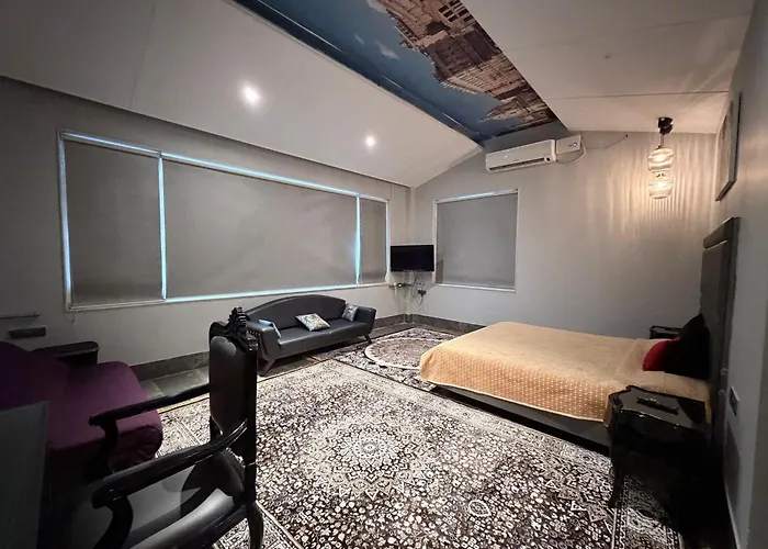 360 South, Khandala Lonavala