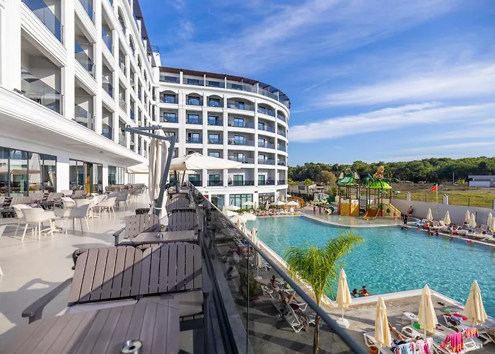 Side Moon Palace Hotel