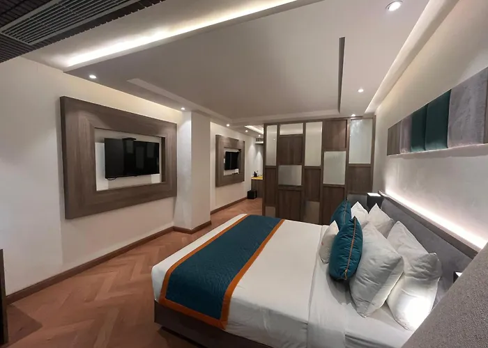 Zone Connect By The Park Prayagraj Hotel