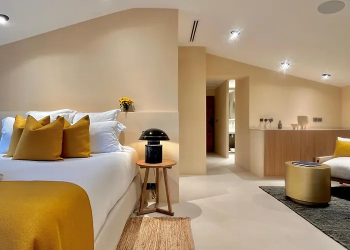 Toile Blanche Hotel Saint Paul de Vence