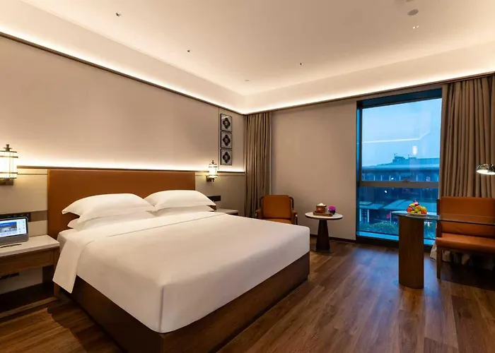 Guangzhou Baiyun International Convention Center Hotel