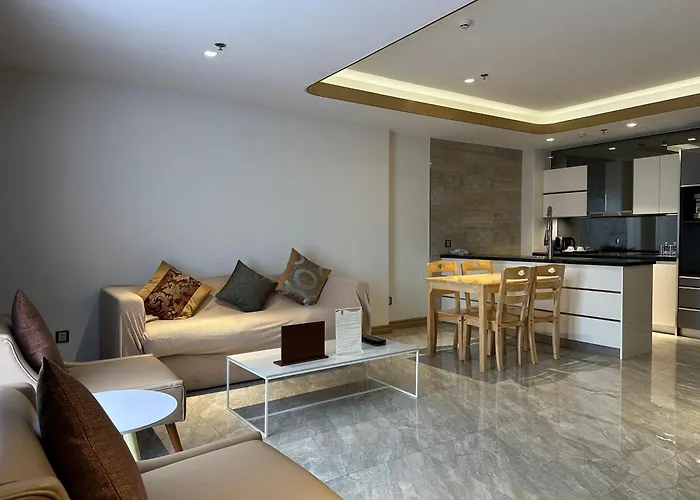 One Euphoria Luxe Hotel Angeles