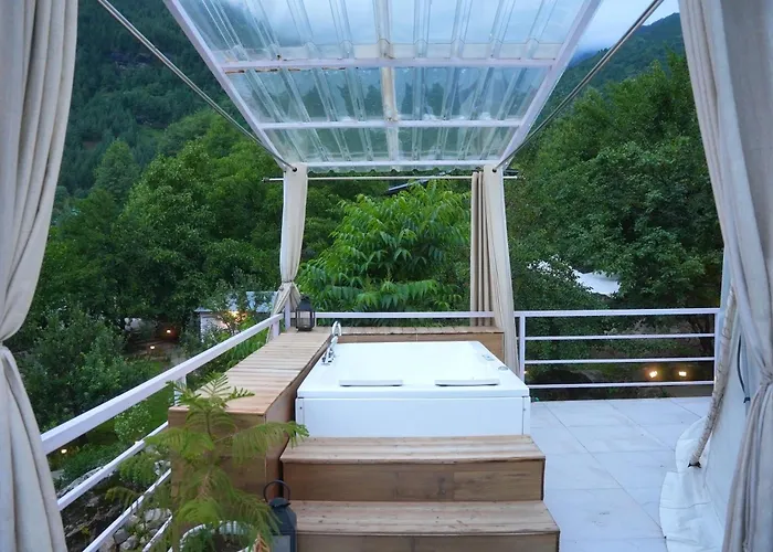 The Glampview Resort Manali 