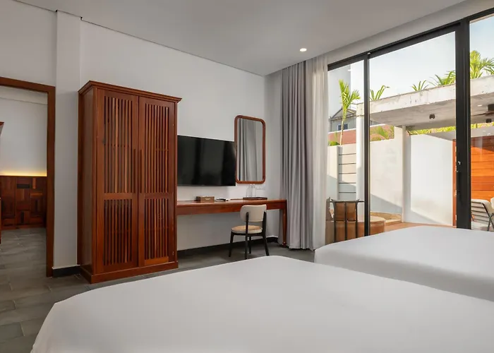 Two Seasons Siem Reap Hotel