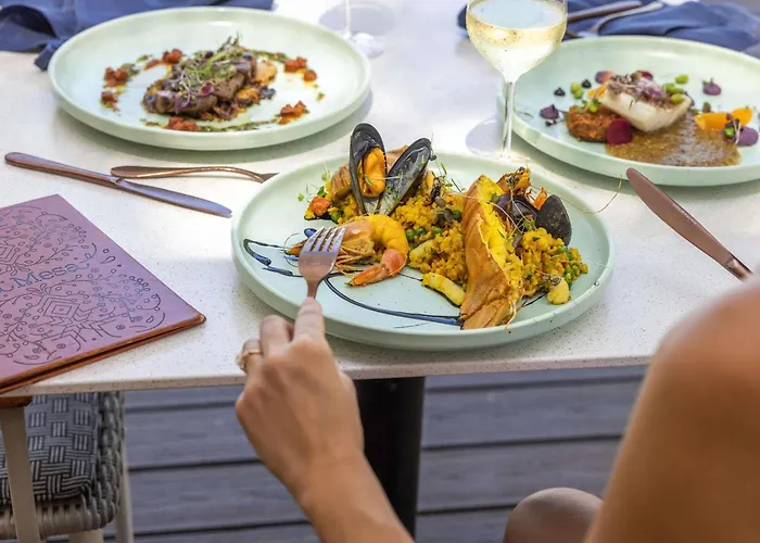 Peppers Beach Club & Spa Palm Cove