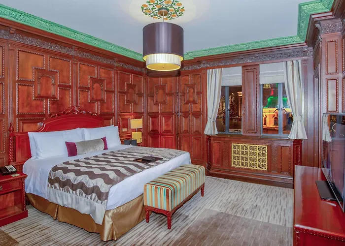 Fairmont Peace Hotel On The Bund Shanghai