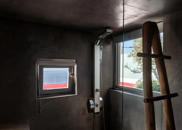 West East Suites Imerovigli 
