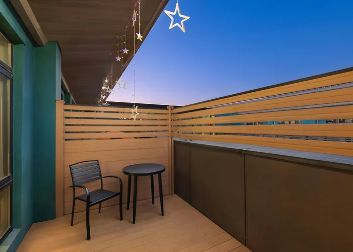 Courtyard By Marriott Shanghai International Tourism And Resorts Zone