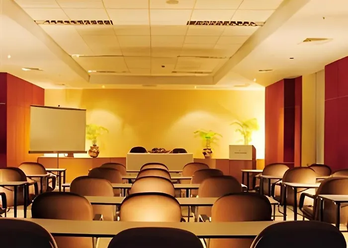 Hotel Ruposhi Bangla Dhaka