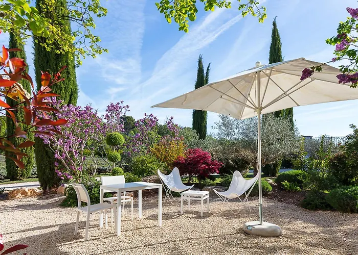 La Bastide De Damien, 5 Clefs Demeure D'Exception Et Table Remarquable Dans Le Guide Teritoria, Jacuzzi Privatif, Cuisine Etoilee Dominique Frerard Hotel Aix-en-Provence