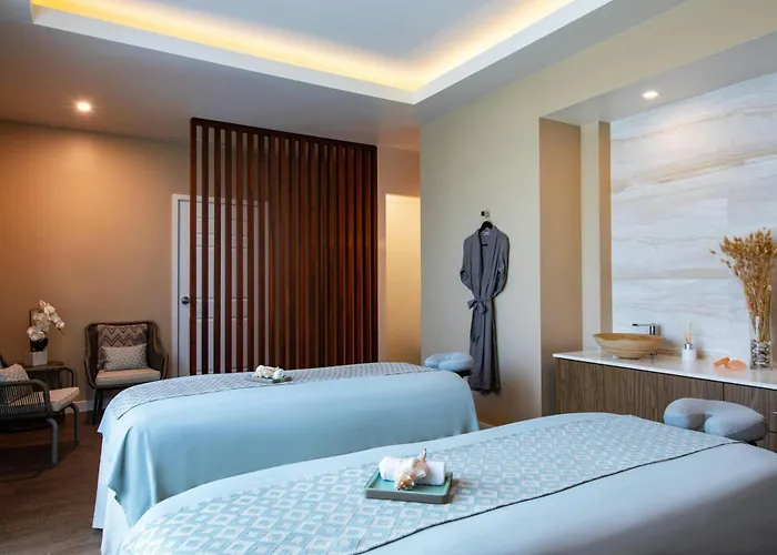 The Ritz-Carlton Residences, Turks & Caicos Grace Bay