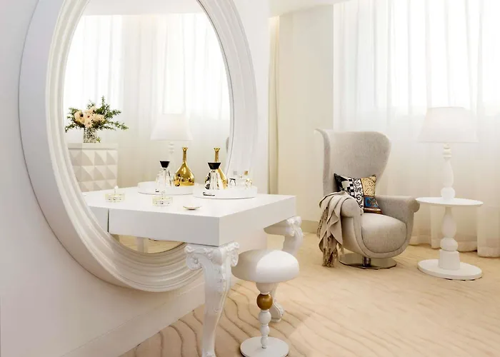 Mondrian Doha Hotel