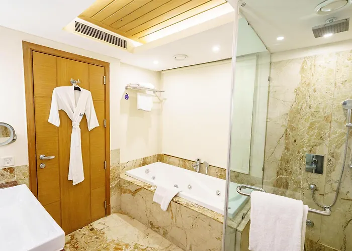 Radisson Blu Hotel, Indore