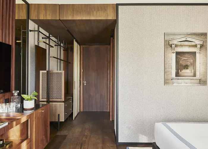Thompson Madrid, By Hyatt Hotel