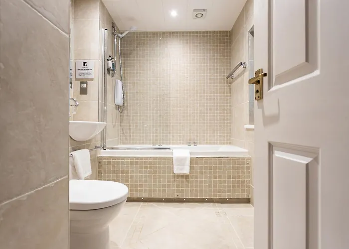 The Howbeck & The Retreat 5Min To Lake, Restaurants & To The Free Spa Windermere