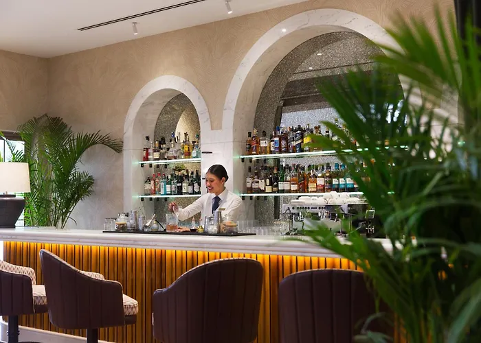 Dlf Club 4 Hotel Gurgaon