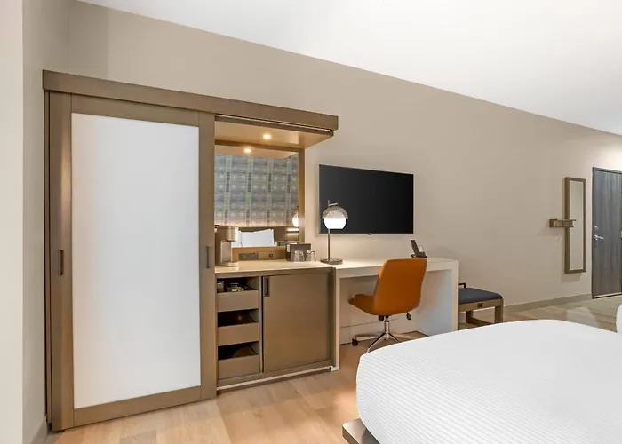 Cambria Hotel Fort Worth - Medical Center