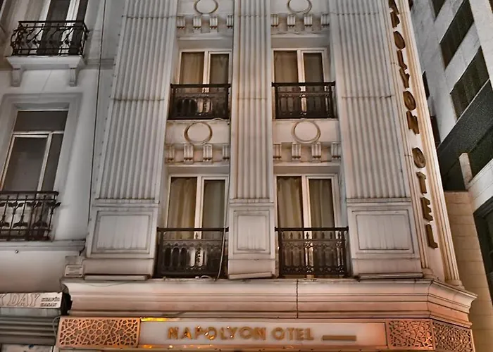 Napolyon Hotel Istanboel