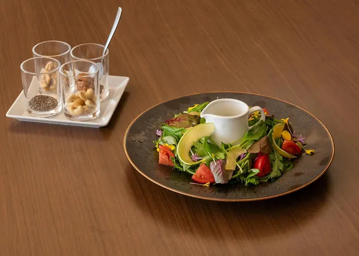 Courtyard By Marriott Osaka Honmachi Hotel