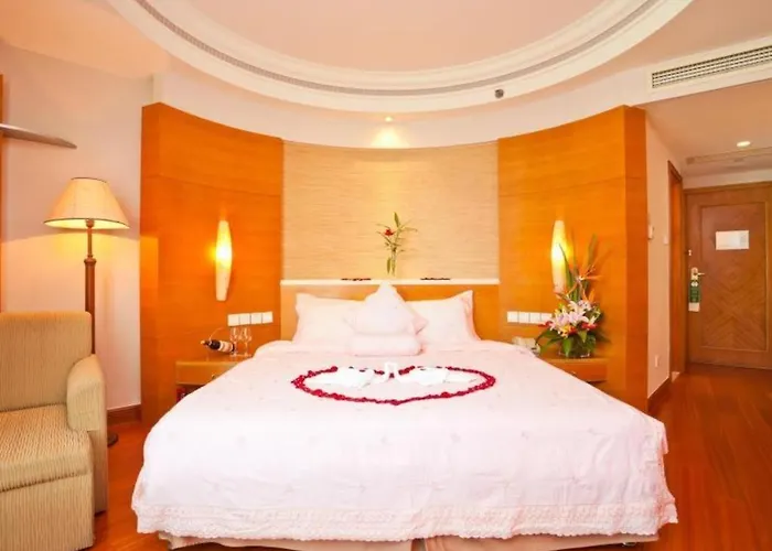 Sanya Baohong Hotel