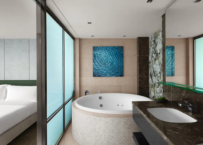 Nina Hotel Island South Hong Kong