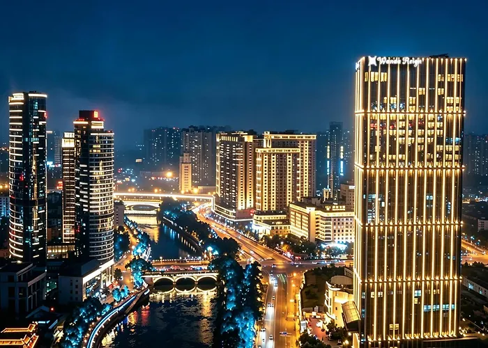 Wanda Reign Chengdu Hotel
