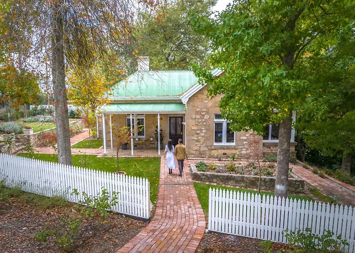 Mount Lofty House & Estate Adelaide Hills - Adults Retreat - Enjoy 21 Complimentary Inclusions Hotel
