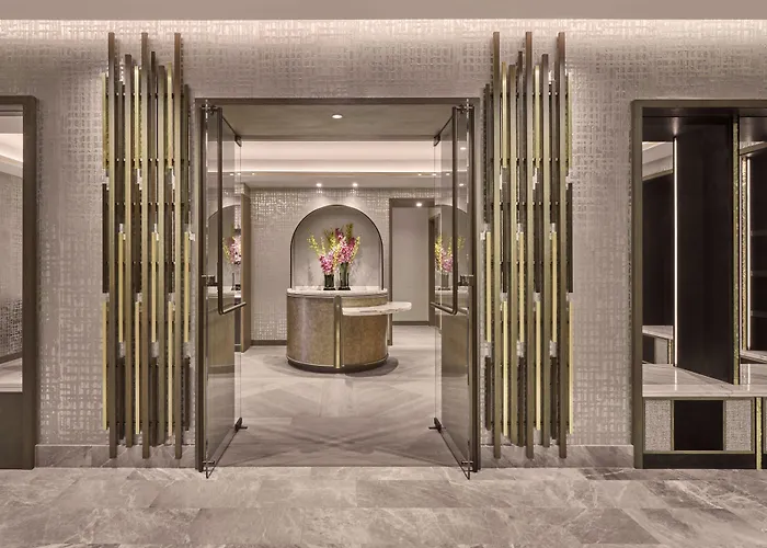 The St. Regis Chicago Hotel